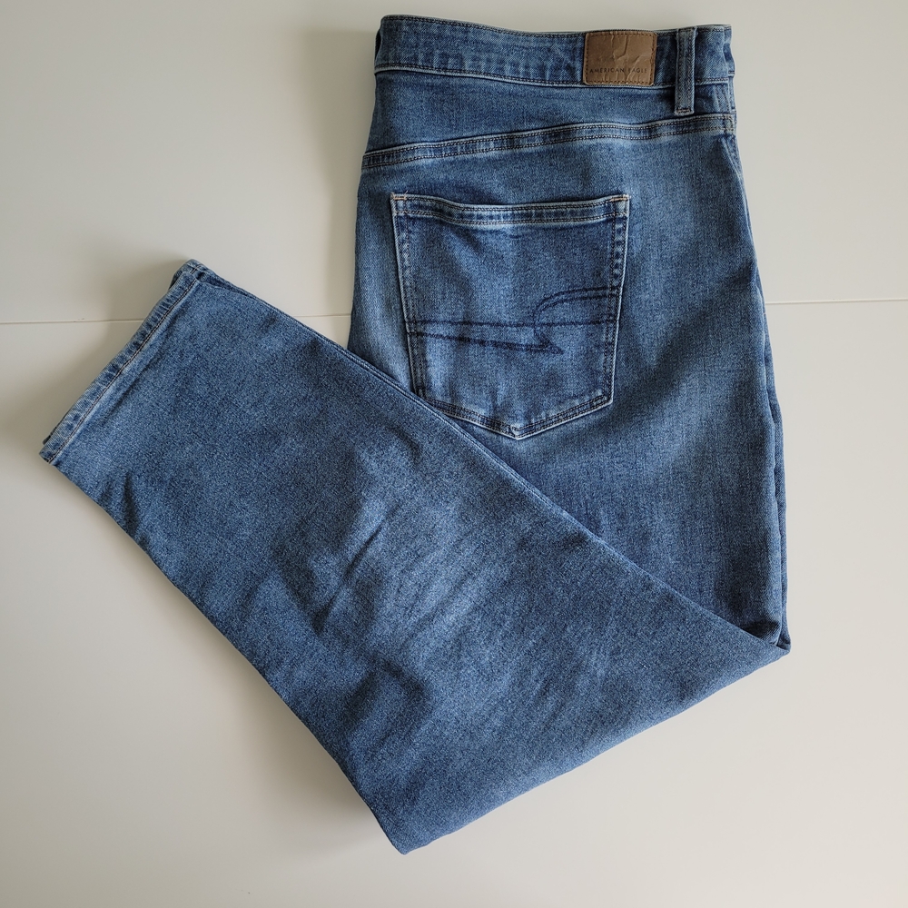 American Eagle Mom Jeans US20